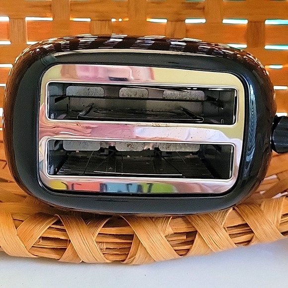 NHL⚡️TOASTER    TWO SLICE NHL ⚡️ LIGHTNING TEAM LOGO TOASTER, by PRO TOAST ELITE - Picture 5 of 13